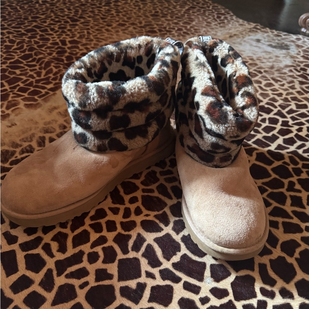 Leopard Cuff uggs